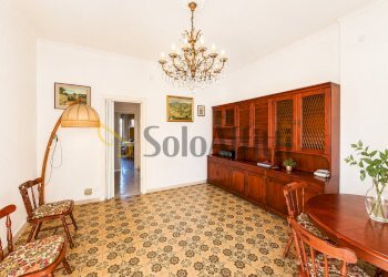 Soggiorno - Trilocale Via Venezia Giulia, Napoli (zona Fuorigrotta) - foto 5