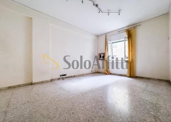 Stanza - Trilocale Via Gian Lorenzo Bernini, Napoli (zona Vomero) - foto 8