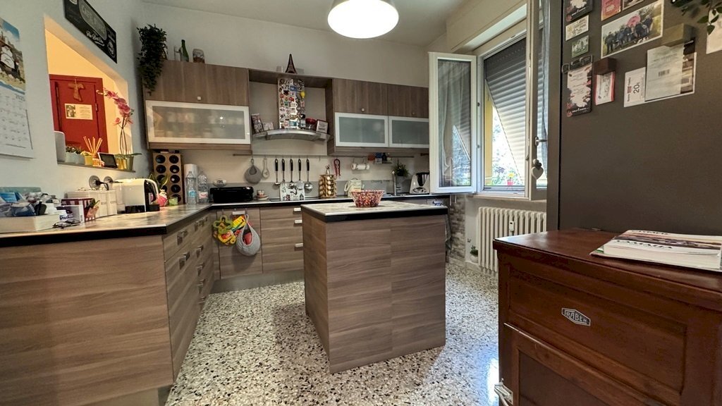 IMG_E4317.JPG - Appartamento Via Giacomo Leopardi, Collecchio - foto 2