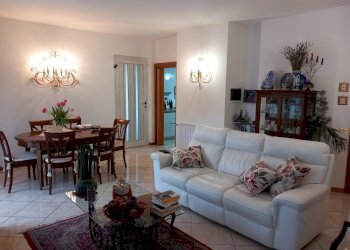 20260204_120944.jpg - Villa Trifamiliare Fosdinovo - foto 10