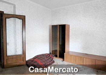 b6.jpg - Appartamento Marino - foto 6