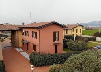 VISTA ESTERNA APPARTAMENTO - Trilocale Via Cavour 127, Castegnato - foto 21