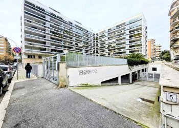 Esterno - Box Via Nicolò Bettoni, Roma - foto 4