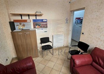 vano - Locale Commerciale Via Vittorio Veneto 1, Ventimiglia - foto 1