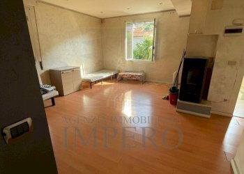 sala - Trilocale Via de Amicis 16, Ventimiglia - foto 3