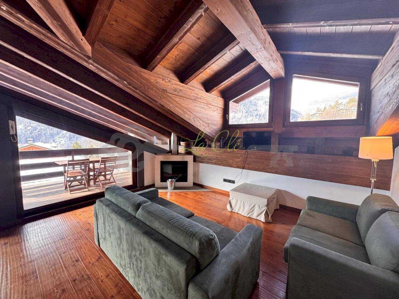 AFFITTO VERRAND - SOGGIORNO CON ZONA PRANZO E CUCI - Trilocale Prè-Saint-Didier - foto 2