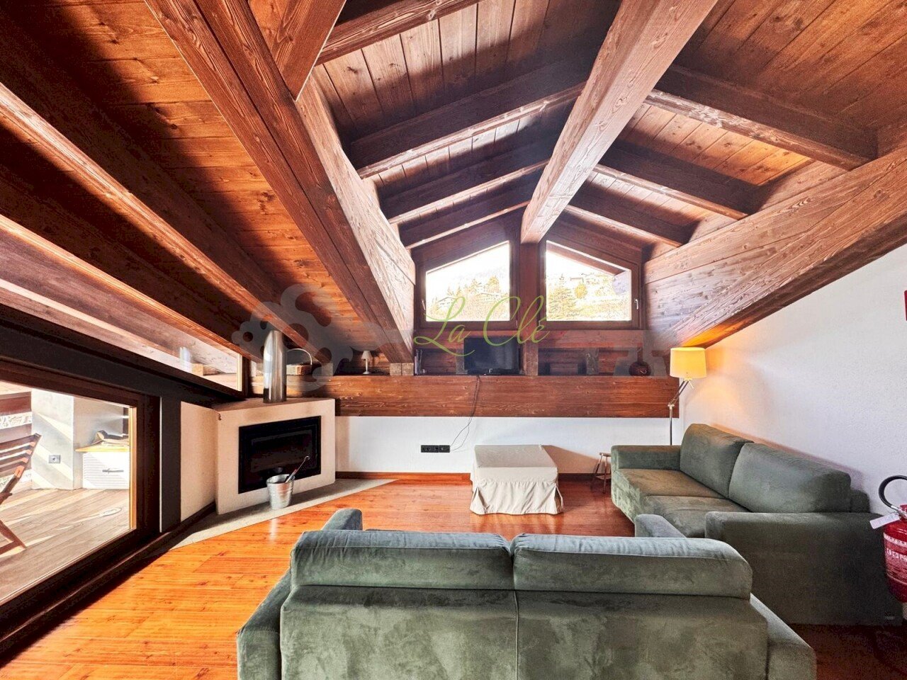 AFFITTO VERRAND - SOGGIORNO CON ZONA PRANZO E CUCI - Trilocale Prè-Saint-Didier - foto 3