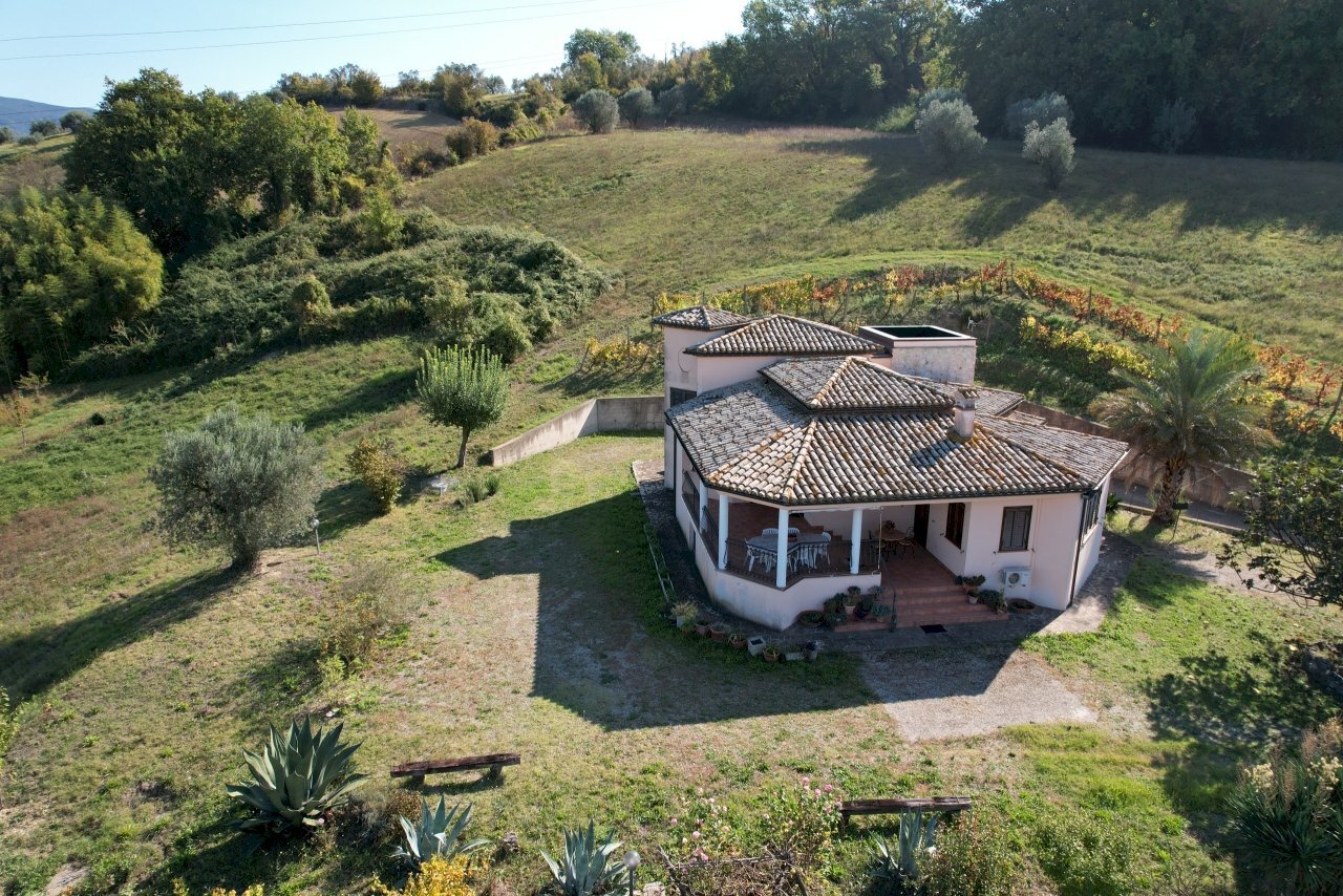 DJI_0032.JPG - Villa Vocabolo Colle 20, Alviano - foto 1