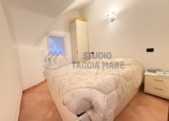 15.JPG - Trilocale Via Nino Bixio, Riva Ligure - foto 13