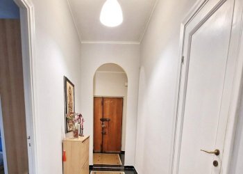 corridoio appartamento Via Molfino Sestri Ponente - Appartamento via Molfino  10, Genova (zona Sestri Ponente) - foto 24
