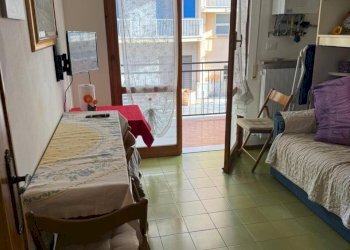 IMG-20251201-WA0012.jpg - Bilocale Largo Parodi, San Bartolomeo al Mare - foto 3