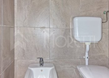 bagno - Commercial Premises Via Roma, Collesalvetti - photo 13
