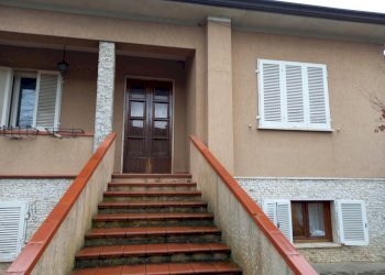 20220204_092747.jpg - Villa Camaiore - foto 2