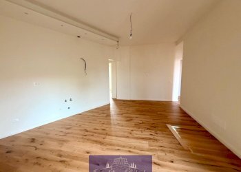 WhatsApp Image 2026-06-05 at 09.43.49 (3) - Three-room apartment Via Baracchini, Firenze (neighborhood Santa Maria Novella) - photo 3