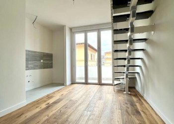 39913.jpg - Two-room apartment Via Ponte alle Mosse, Firenze (neighborhood Santa Maria Novella) - photo 9