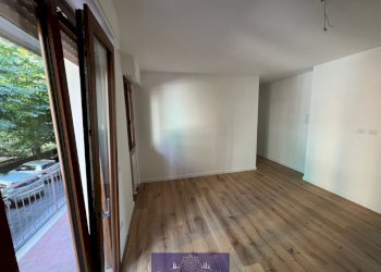WhatsApp Image 2025-09-25 at 09.41.55 (2).jpeg - Two-room apartment Via Ponte alle Mosse, Firenze (neighborhood Santa Maria Novella) - photo 26
