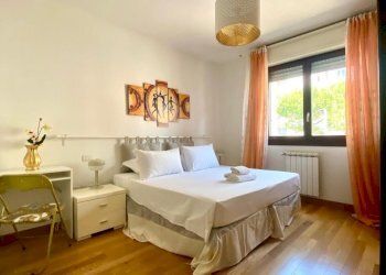 PHOTO-2024-06-10-12-18-343.jpg - Bilocale Via Luciano Bausi, Firenze (zona Santa Maria Novella) - foto 4