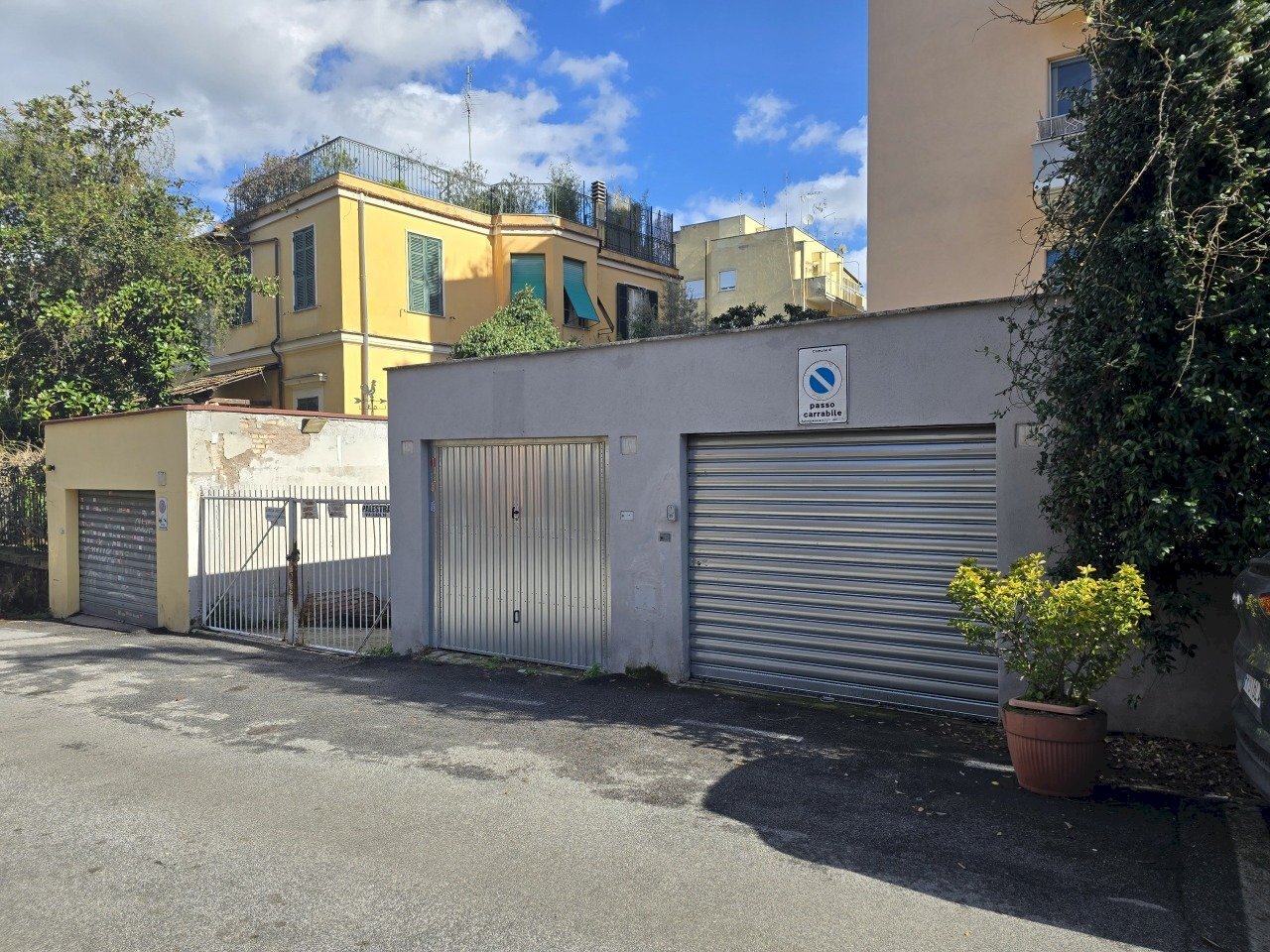 1000387679.jpg - Box Via delle Egadi 16, Roma - foto 1