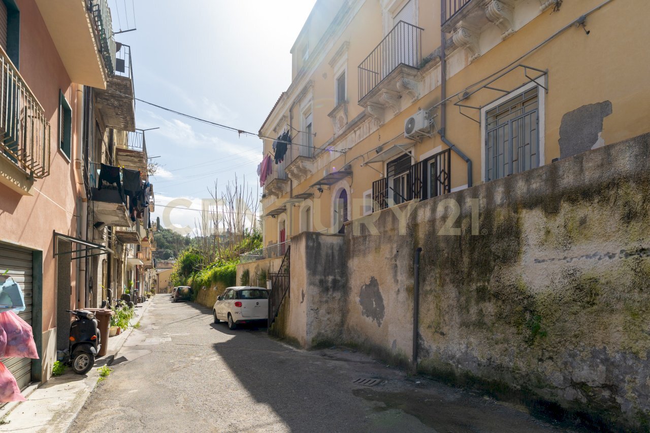 Via della Vittoria 9 (3).jpg - Villa via della vittoria, Lentini - foto 3