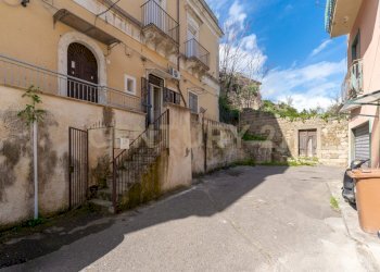 Via della Vittoria 9 (30).jpg - Villa via della vittoria, Lentini - photo 30