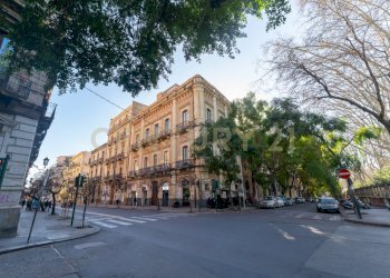 Bottega Viale Regina Margherita (1).jpg - Locale Commerciale viale Regina Margherita 19, Catania - foto 1