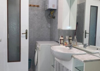 5.0 bagno.jpg - Appartamento VIA GIACOMO SOLIMAN  8, Genova (zona Sestri Ponente) - foto 11