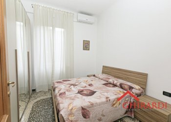 4.0 CAMERA1.jpg - Appartamento Via Capitano del Popolo 2, Genova (zona Sestri Ponente) - foto 10