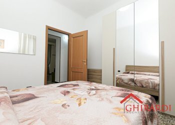 4.3 CAMERA1.jpg - Appartamento Via Capitano del Popolo 2, Genova (zona Sestri Ponente) - foto 13