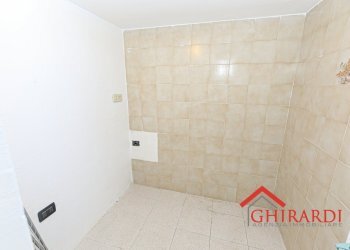 7.0 RIPOSTIGLIO.jpg - Appartamento Via Capitano del Popolo 2, Genova (zona Sestri Ponente) - foto 24