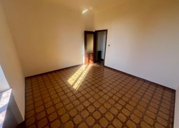 WhatsApp Image 2026-02-06 at 10.02.38 (2).jpeg - Bilocale Strada per Olcenengo  26, Vercelli - foto 11