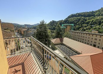 ESTERNI E VISTA (5) (Copy).jpg - Appartamento Via Alcide De Gasperi 14, Campomorone - foto 4