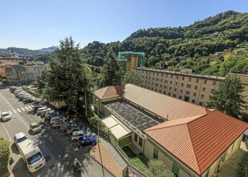 ESTERNI E VISTA (8) (Copy).jpg - Appartamento Via Alcide De Gasperi 14, Campomorone - foto 7