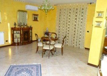 9.JPG - Villa Via Indipendenza 5, Mascalucia - foto 11