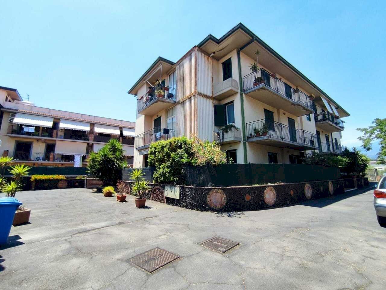 Condominio - Two-room apartment Via Idria 52, Tremestieri Etneo - photo 2