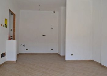 Soggiorno con cottura - Two-room apartment Ne - photo 4