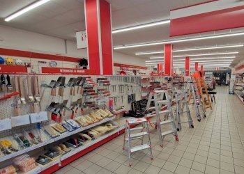 Locale - Locale Commerciale Via Gaetano Previati, Lavagna - foto 2