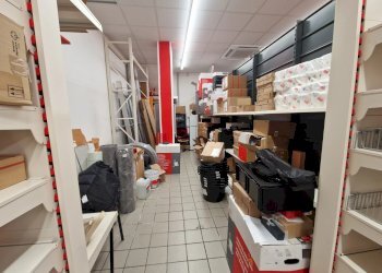 Locale - Locale Commerciale Via Gaetano Previati, Lavagna - foto 4