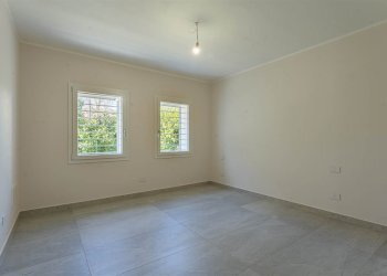 Four-room apartment Soliera - photo 14