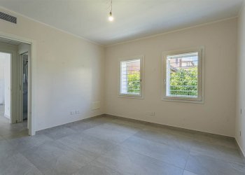 Four-room apartment Soliera - photo 16