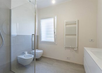 Four-room apartment Soliera - photo 23