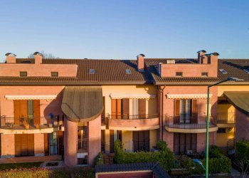 Three-room apartment Usmate Velate - photo 2