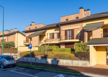 Three-room apartment Usmate Velate - photo 8