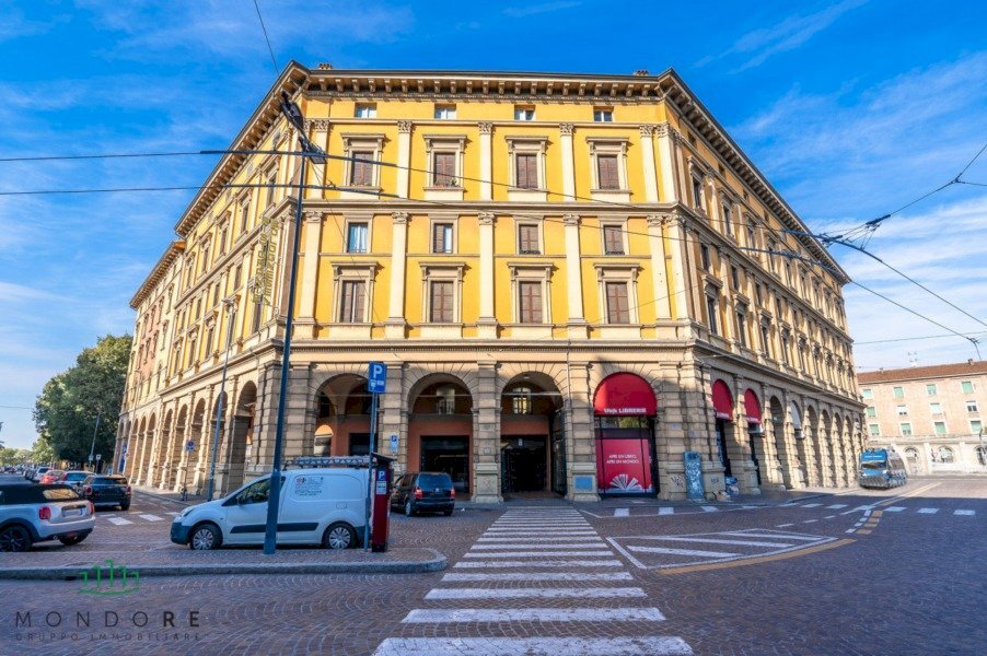 Box Via Cesare Boldrini, Bologna (zona Centro Storico) - foto 2