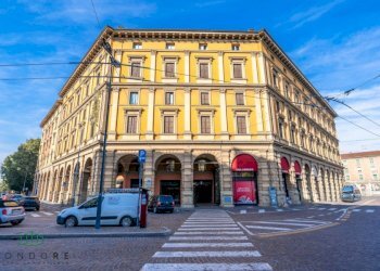 Box Via Cesare Boldrini, Bologna (zona Centro Storico) - foto 2