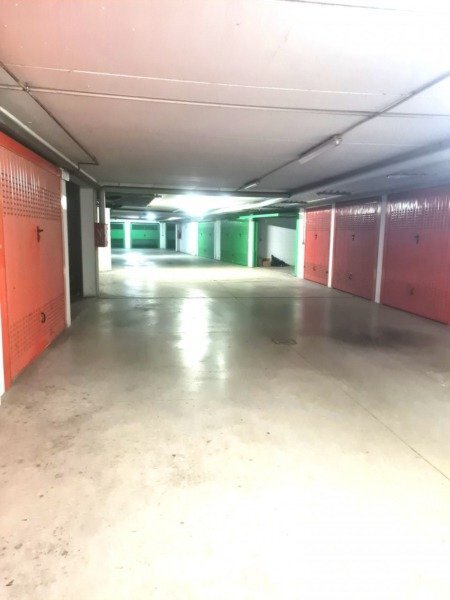 Box via Sante Vincenzi, Bologna (zona Massarenti) - foto 2