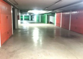 Box via Sante Vincenzi, Bologna (zona Massarenti) - foto 2