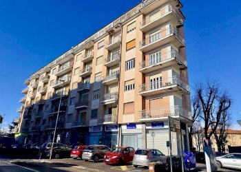 Three-room apartment Nichelino - photo 1