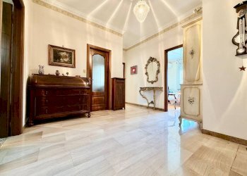 Three-room apartment Nichelino - photo 3