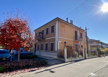 Independent house Grinzane Cavour - photo 1