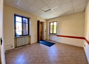 Independent house Grinzane Cavour - photo 10